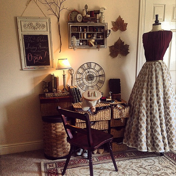Handmade Love : The Olde Sewing Room - Ef Zin Creations