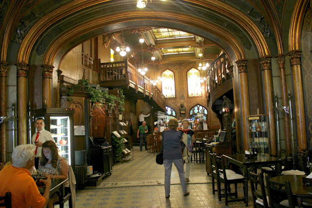 Yummy Tastes: Caru Cu Bere στο Βουκουρέστι