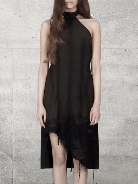 Μαυρο, Μακρύ και Μίνιμαλ