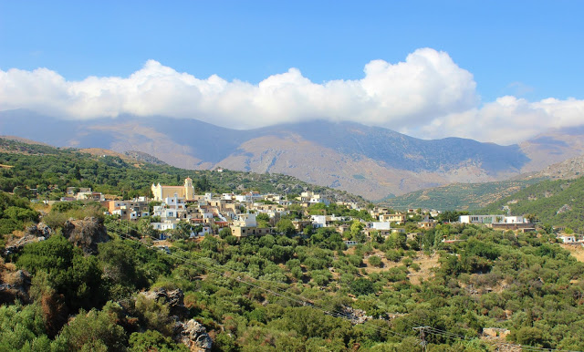 Ταξίδι Στο Παραδοσιακό Χωριό Σταυροχώρι Κρήτης