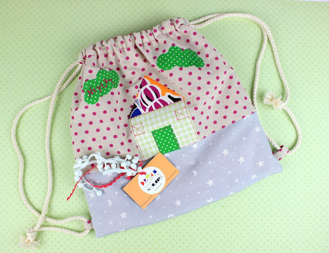 Μικρό Σπιτάκι στην Χειροποίητη Τσαντα μας