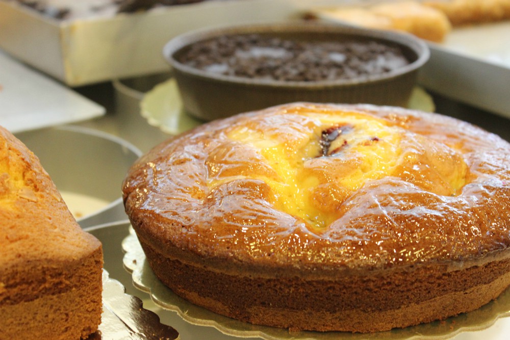 Υπεροχες Γευσεις στο Ζαχαροπλαστειο Γλυκισμα στον Πορο